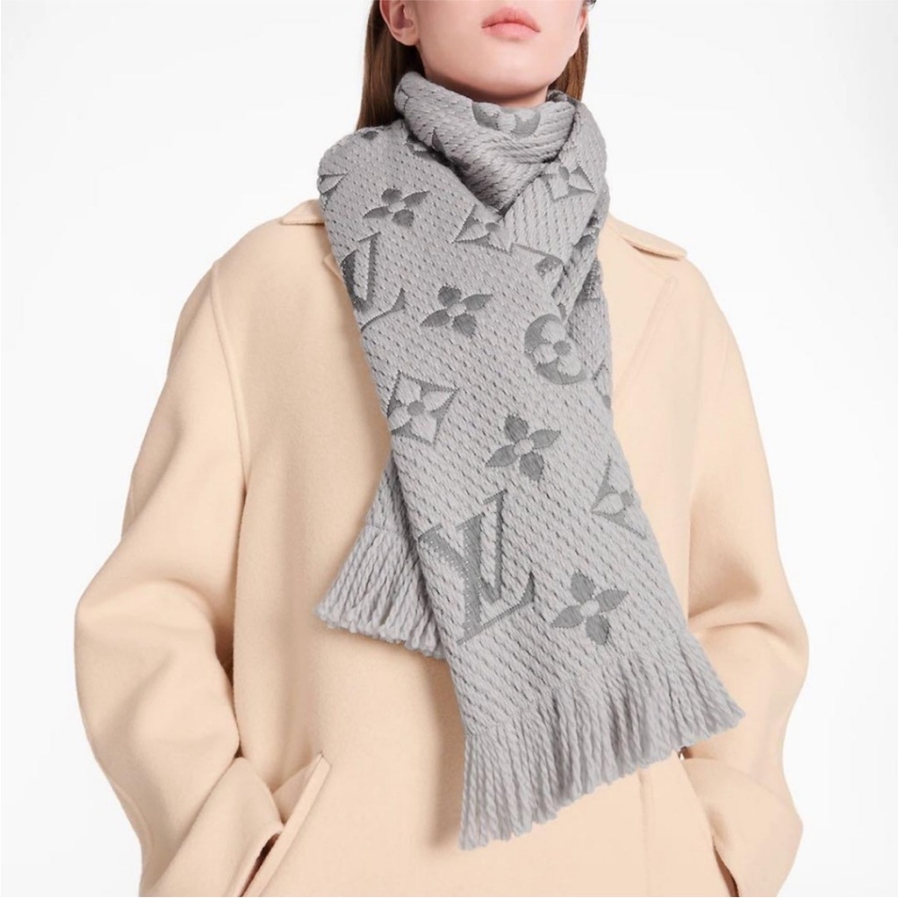 Authentic Louis Vuttion Wool Scarf